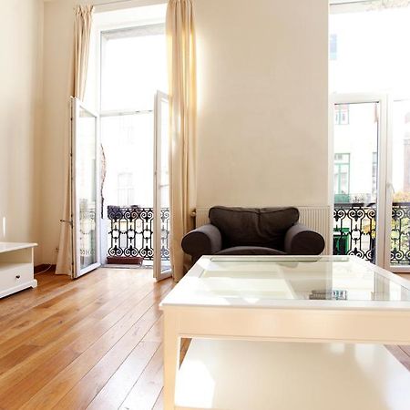 Louise Uptown Apartments Брюксел Екстериор снимка